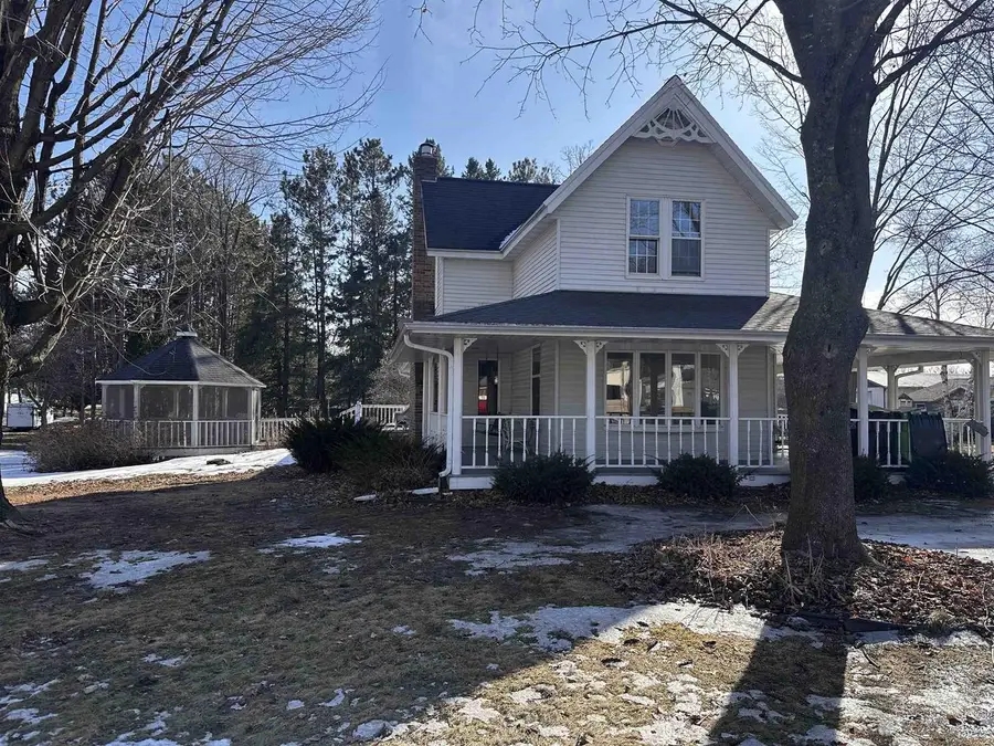 204 COLUMBIA STREET, Oconto Falls, WI 54154 - #3