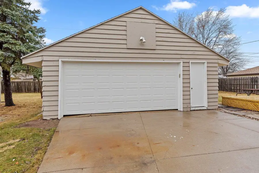 344 S KARLYN STREET, Kimberly, WI 54136 - #3