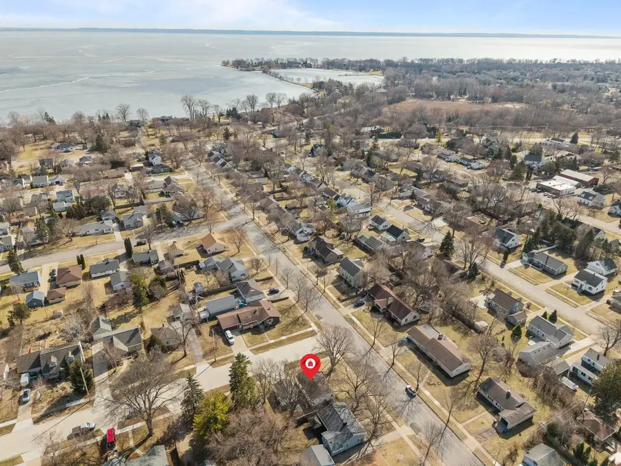 516 WINNEBAGO HEIGHTS, Neenah, WI 54956 - #3