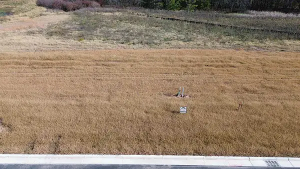 1624 N TORCHWOOD TRAIL, De Pere, WI 54115