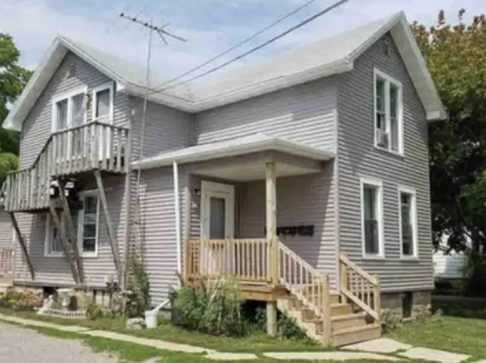 615 MT VERNON STREET, Oshkosh, WI 54901 - #1