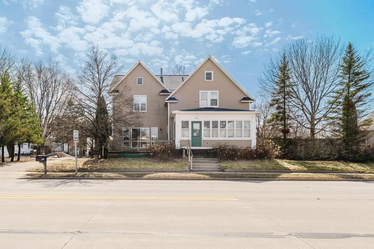 303 E MAIN STREET, Wautoma, WI 54982 - #1