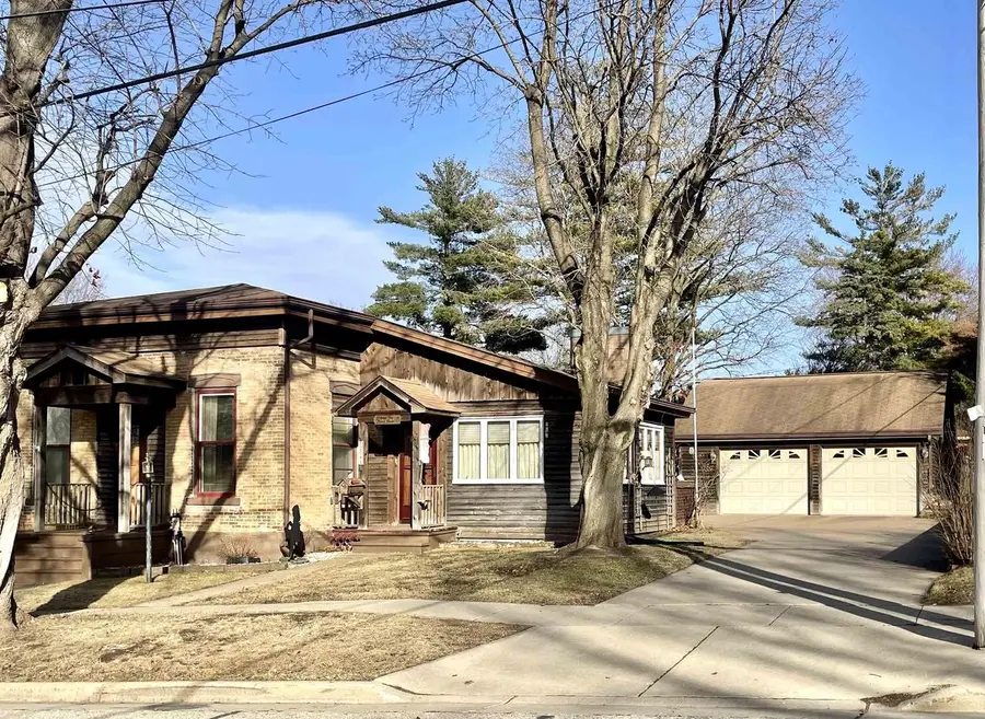 208 N CAPRON STREET, Berlin, WI 54923 - #2