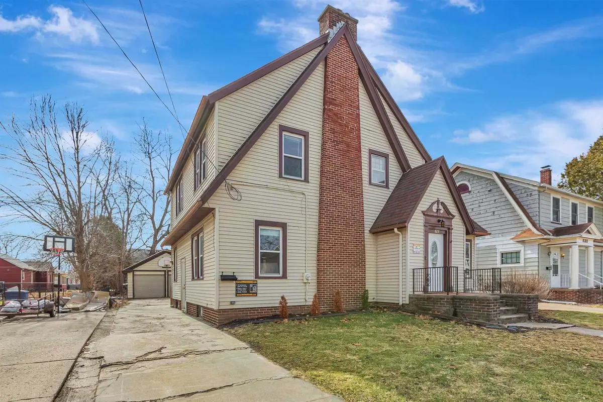 829 PROSPECT AVENUE, Oshkosh, WI 54901 - #1