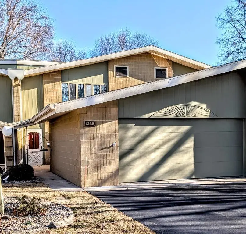 1235 W NICOLET CIRCLE, Appleton, WI 54914 - #1