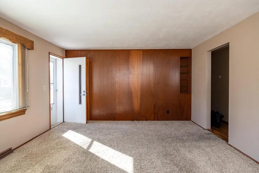 1631 S WALDEN AVENUE, Appleton, WI 54915 - #2