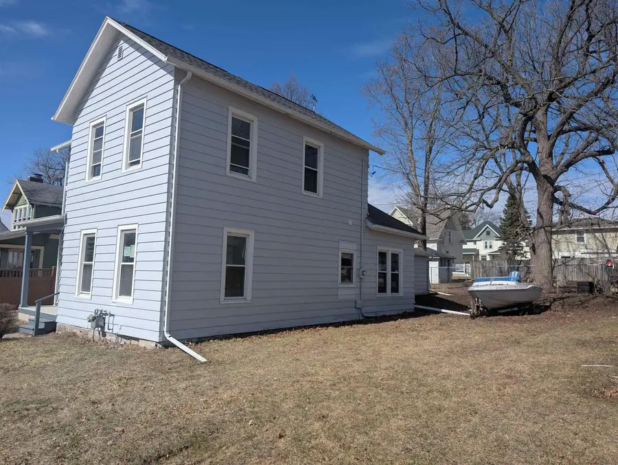 109 PARK AVENUE, Berlin, WI 54923 - #2