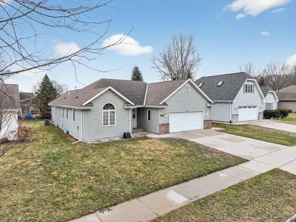1422 GOLDENROD CIRCLE, West Bend, WI 53095