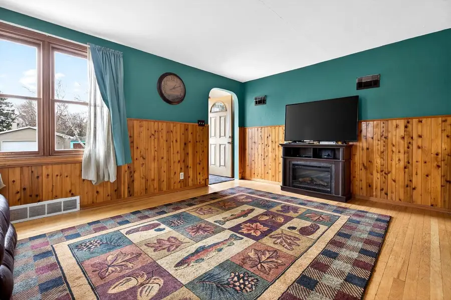 936 LINCOLN STREET, Menasha, WI 54952 - #2