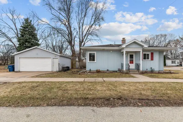 1044 GRAND STREET, Oshkosh, WI 54901