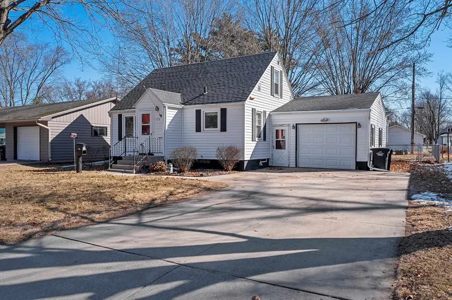 1136 S BARTLETT STREET, Shawano, WI 54166 - #2