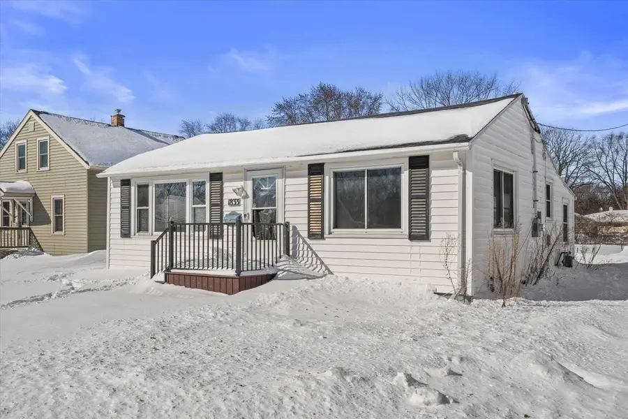 1833 N CHARLOTTE STREET, Appleton, WI 54911 - #2