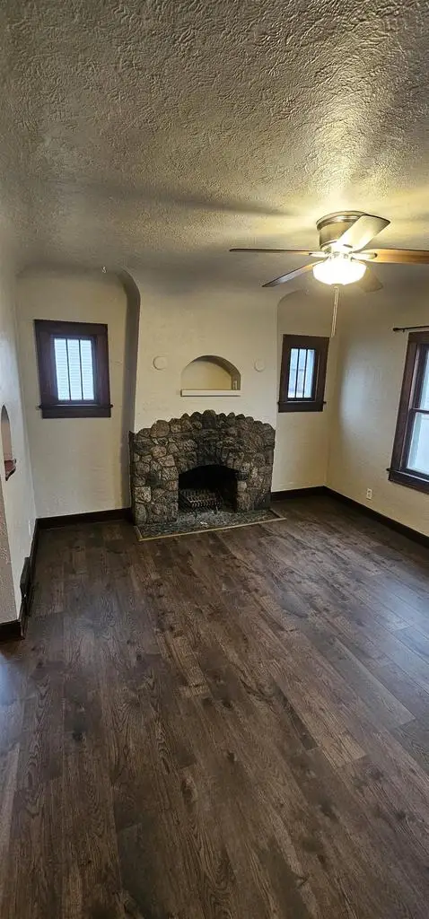 818 N VAN BUREN STREET, Green Bay, WI 54302 - #3