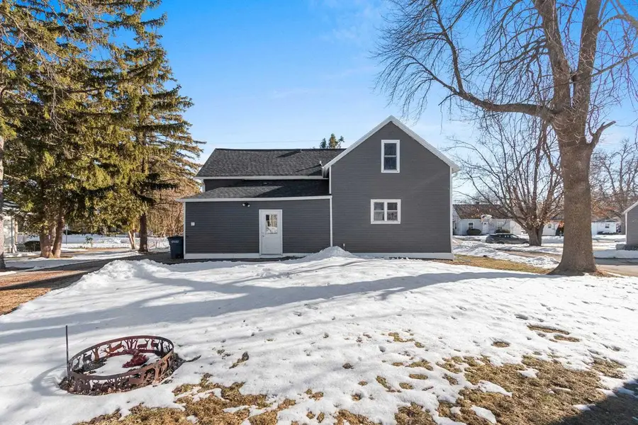 219 FRONT STREET, Pulaski, WI 54162 - #2