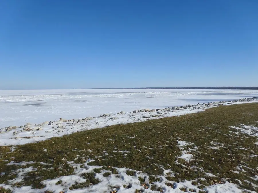 1751 EAST SHORE CIRCLE, Green Bay, WI 54302 - #3