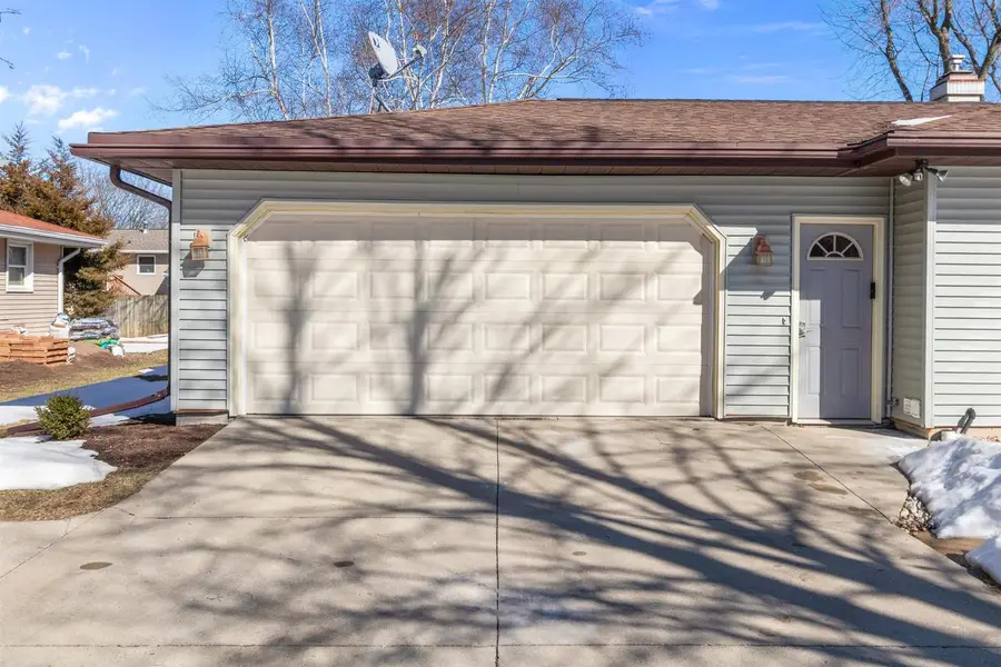 1800 S KASPER DRIVE, Appleton, WI 54914 - #2