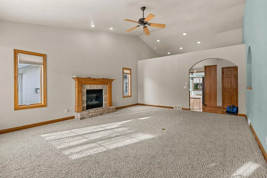 4801 N FALLVIEW LANE, Appleton, WI 54913 - #3