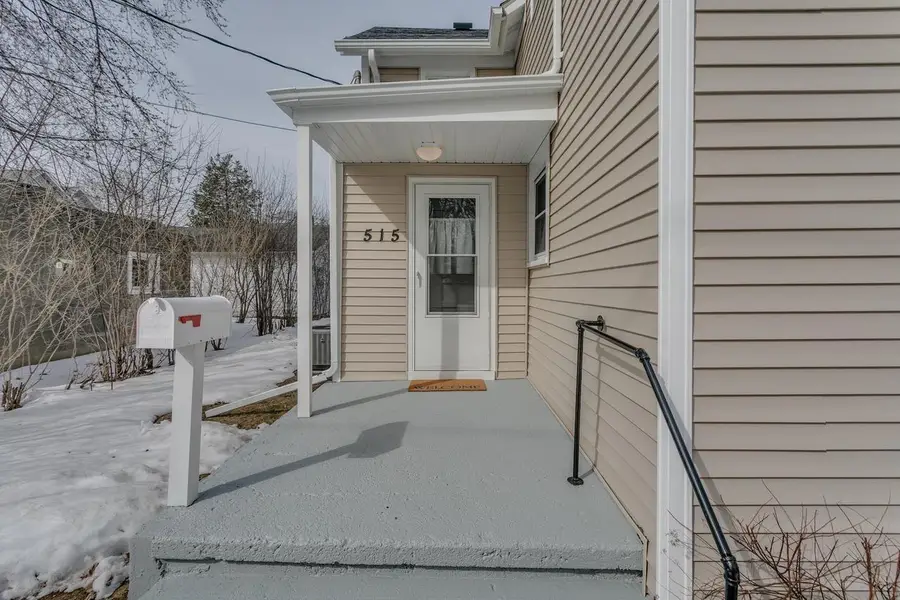 515 N TONKA STREET, Appleton, WI 54911 - #3