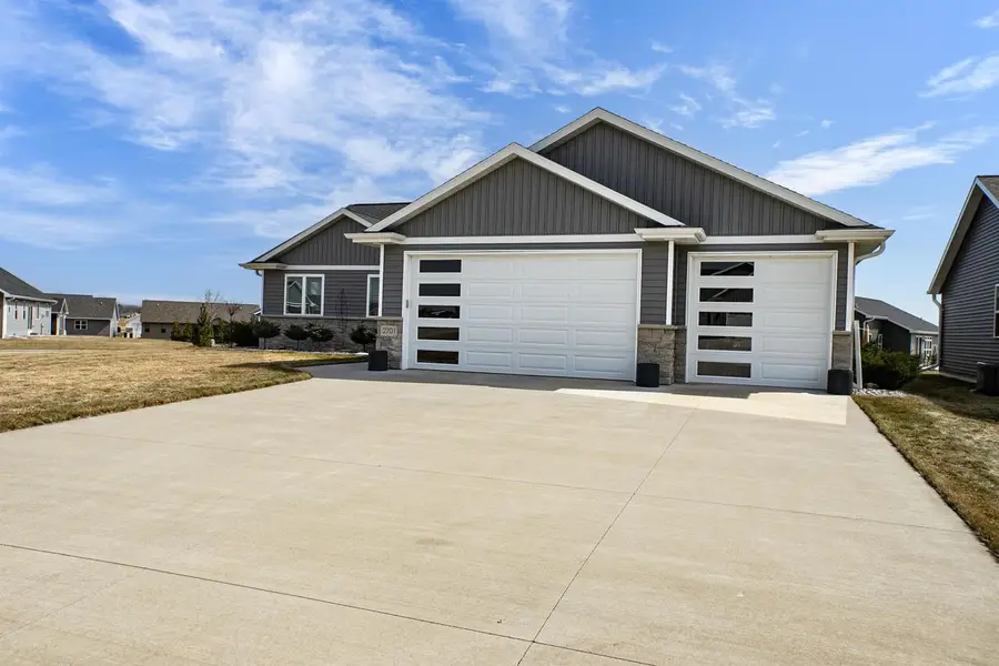 2701 W FALLEN OAK DRIVE, Appleton, WI 54913 - #2