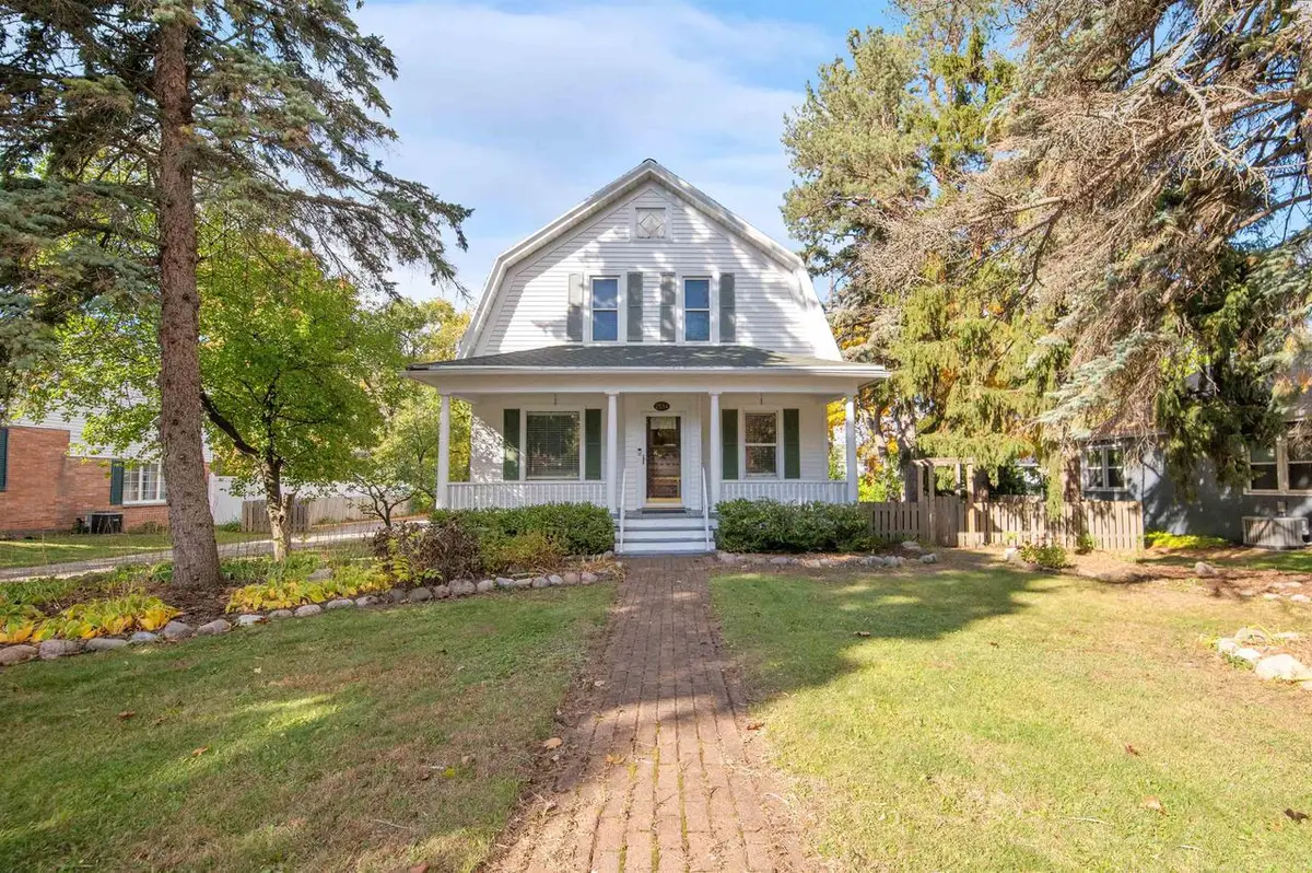 2534 S WEBSTER AVENUE, Green Bay, WI 54301 - #1