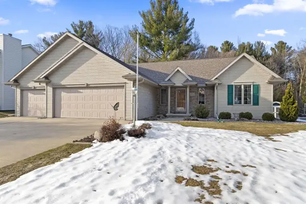 3096 LEPAK LANE, Green Bay, WI 54313