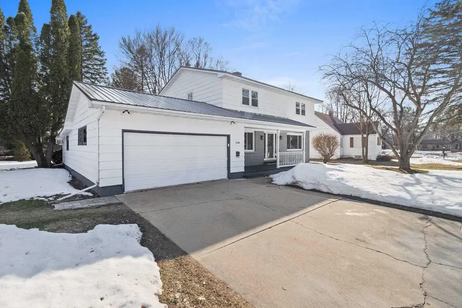 108 S HUMPHREY CIRCLE, Shawano, WI 54166 - #3
