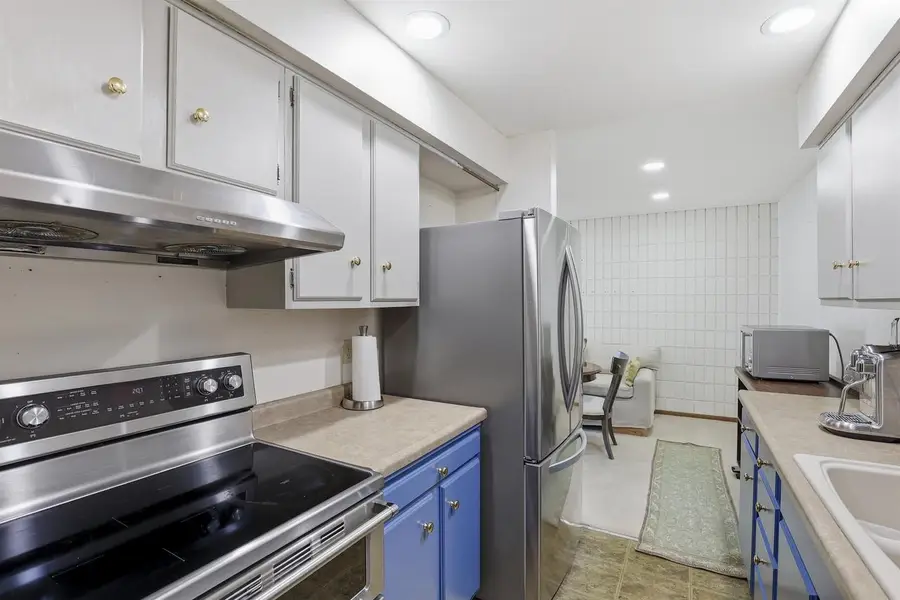 1699 ALCAN DRIVE  #212, Menasha, WI 54952 - #3