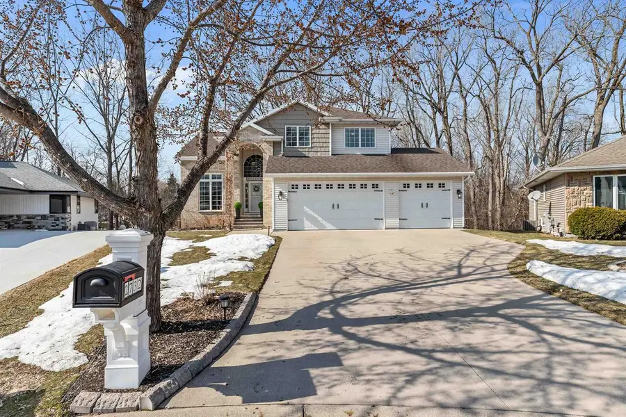 2732 INDEPENDENCE COURT, Appleton, WI 54914 - #2