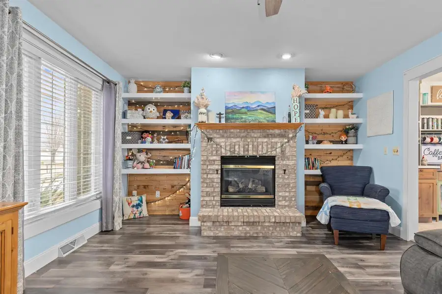 200 FOX FIRE DRIVE, Oshkosh, WI 54904 - #3