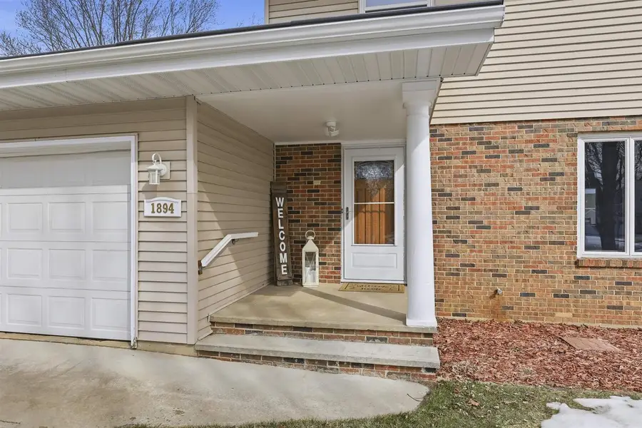 1894 SUSAN AVENUE, Neenah, WI 54956 - #2