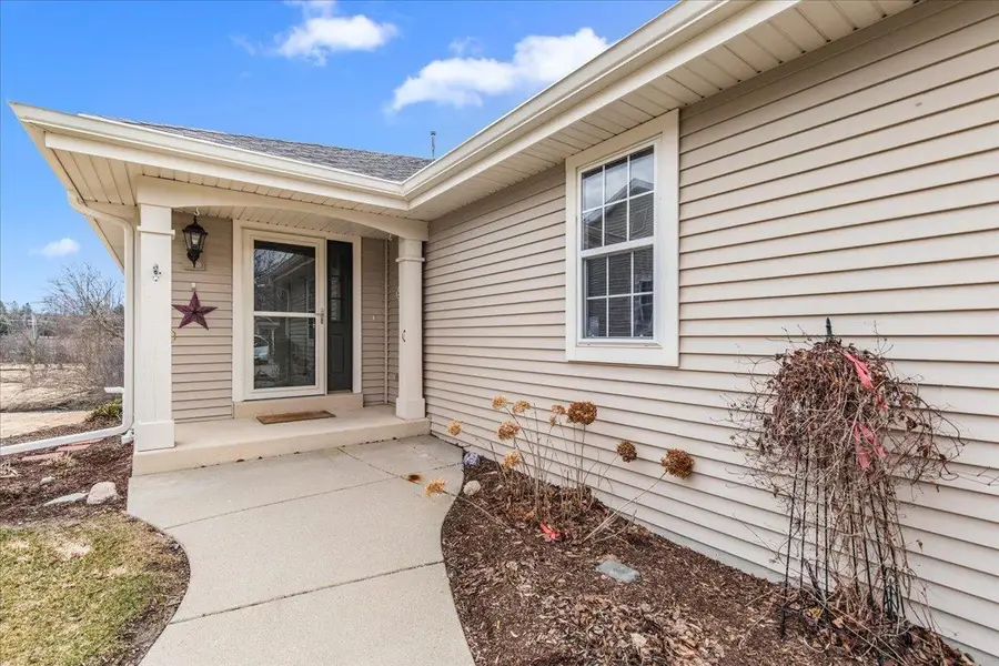 N160W20271 FOX CREEK DRIVE, Jackson, WI 53037 - #2