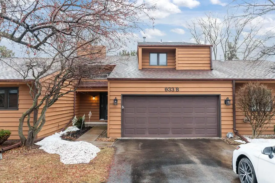 933 E WINDFIELD PLACE, Appleton, WI 54911 - #2