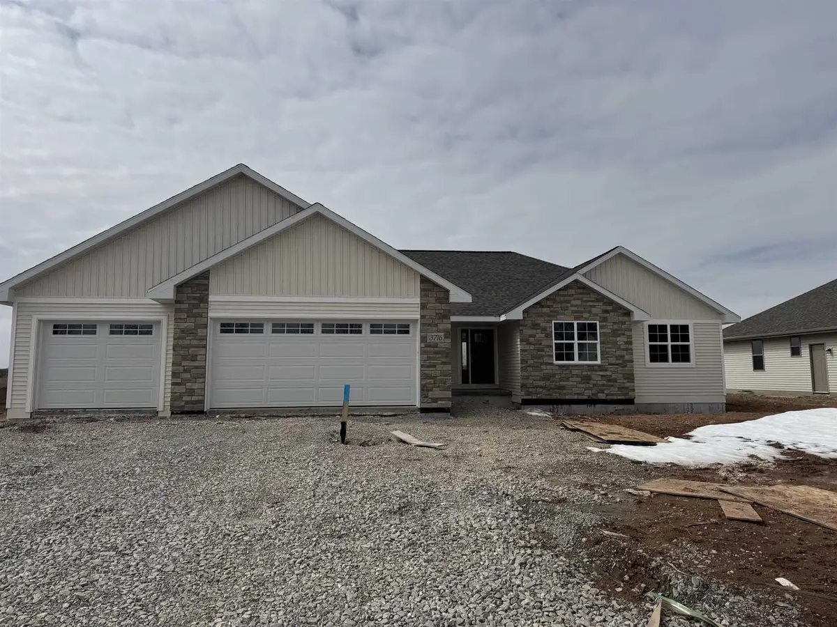 3716 EDWINA DRIVE, De Pere, WI 54115 - #1
