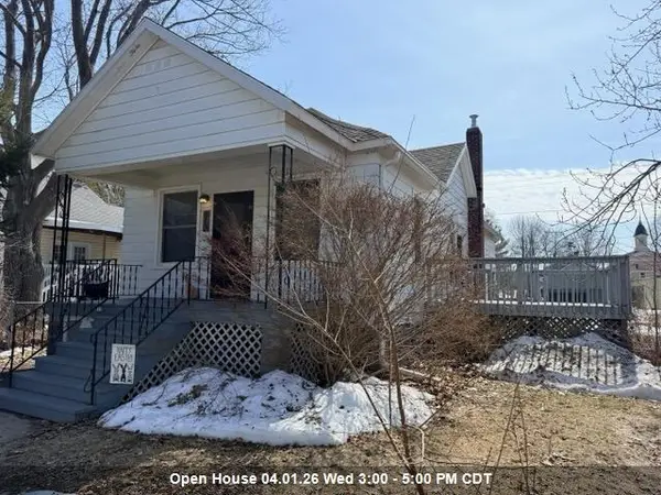 813 12TH AVENUE, Menominee, MI 49858