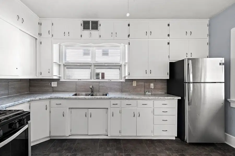 722 BOND STREET, Green Bay, WI 54303 - #3