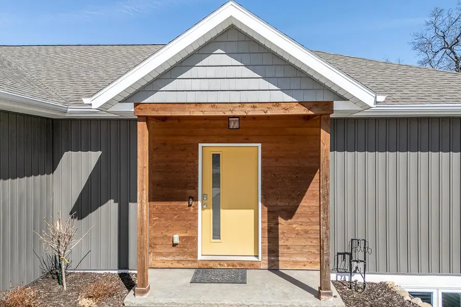 N3563 COUNTY ROAD W, New London, WI 54961 - #2