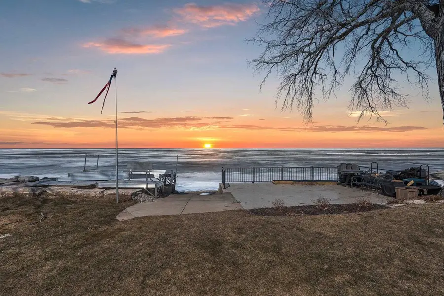 4813 EDGEWATER BEACH ROAD, Green Bay, WI 54311 - #2