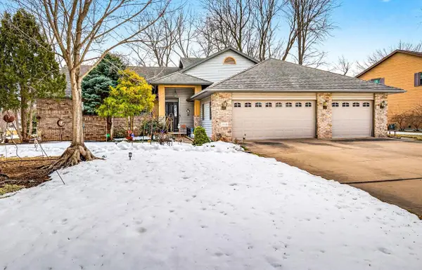 1305 ORCHARD COURT, Neenah, WI 54956