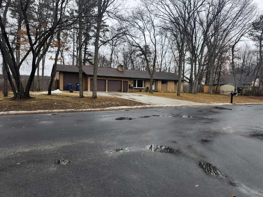 5526 ELLIS STREET, Stevens Point, WI 54481 - #2