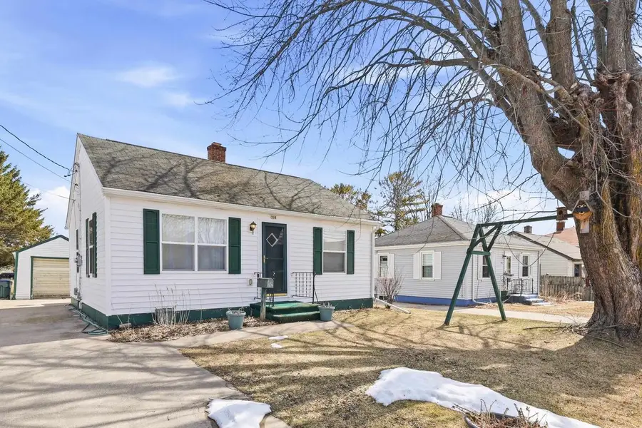 308 CHURCH STREET, Algoma, WI 54201 - #2