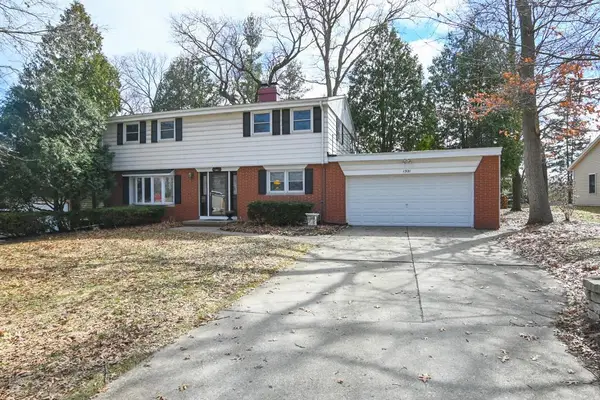 1321 WIESNER STREET, Green Bay, WI 54304