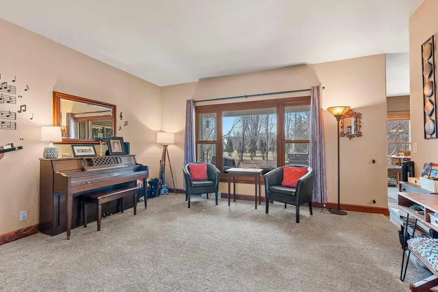 1055 ZACHER DRIVE, Oshkosh, WI 54901 - #3