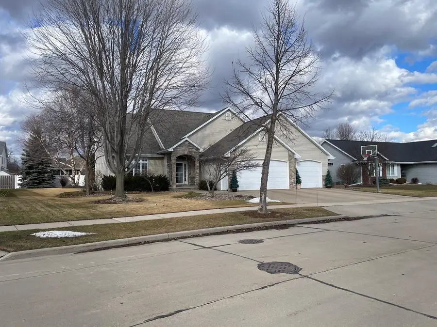 4226 E APPLESEED DRIVE, Appleton, WI 54913 - #2