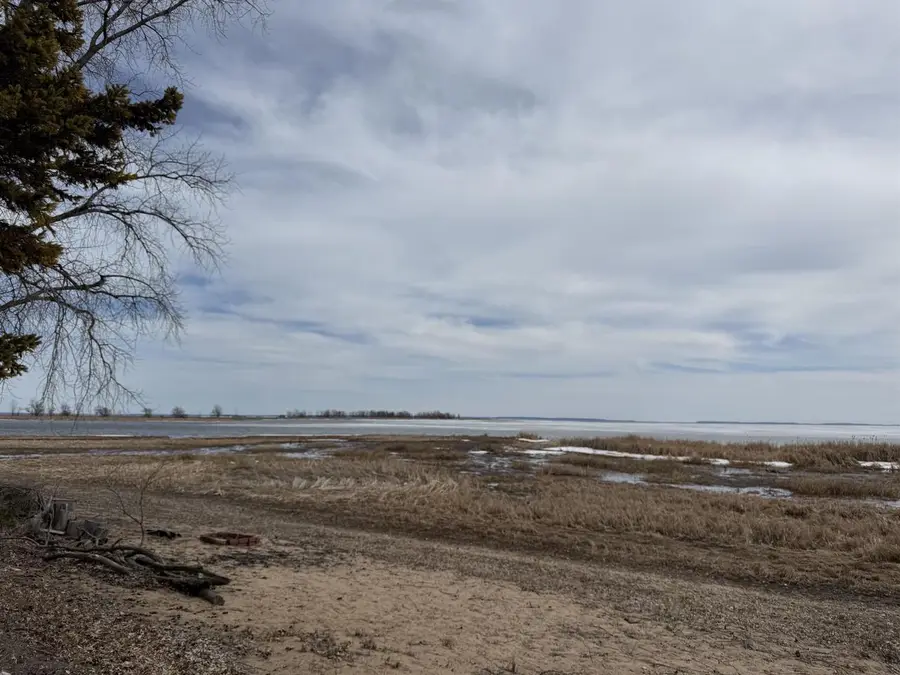 141 W BAYSHORE STREET, Marinette, WI 54143 - #2