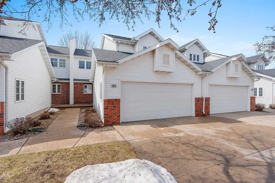 3213 N MISTWOOD LANE, Appleton, WI 54914 - #3