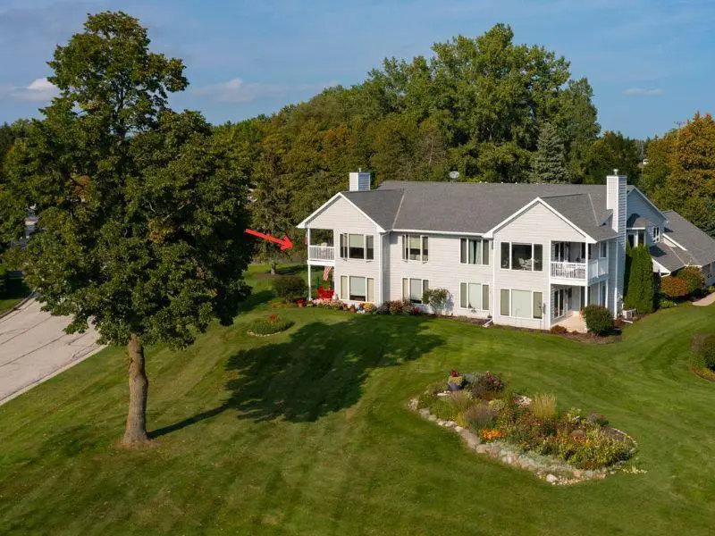 1606 MEMORIAL DRIVE  #104, Sturgeon Bay, WI 54235 - #1