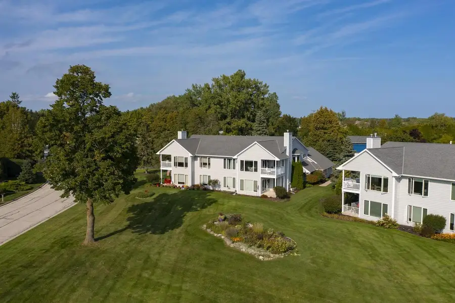 1606 MEMORIAL DRIVE  #104, Sturgeon Bay, WI 54235 - #3