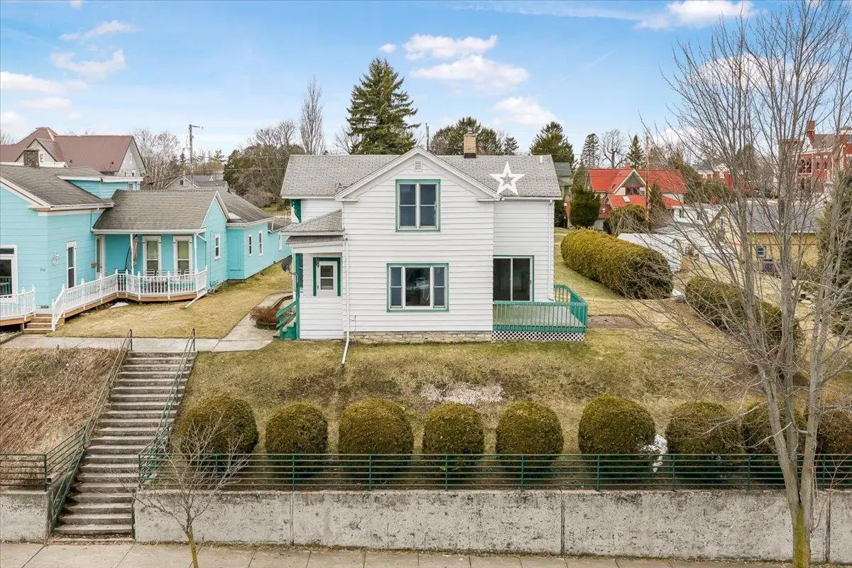 711 MILWAUKEE STREET, Kewaunee, WI 54216 - #1