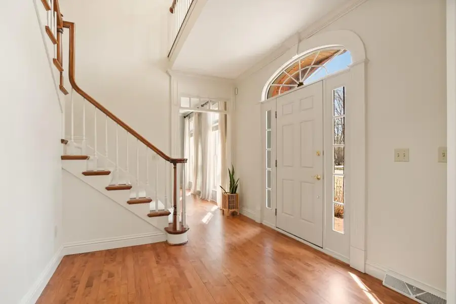 2071 SHADY LANE, Ashwaubenon, WI 54313 - #2