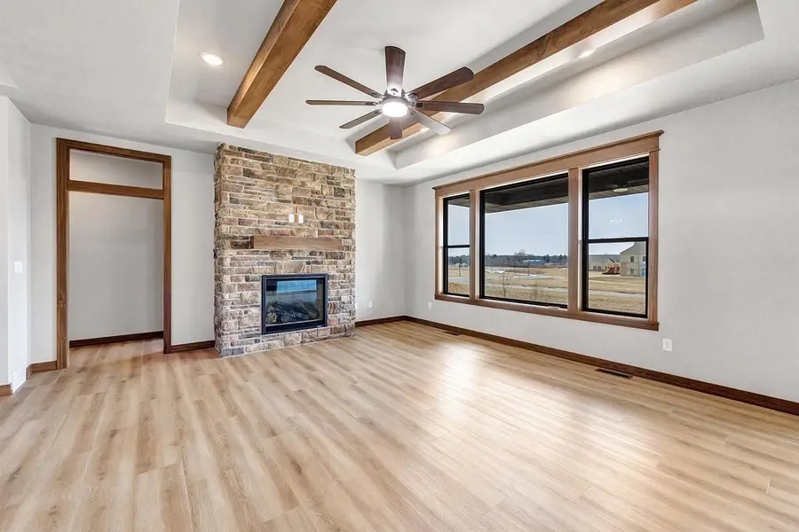 675 SUNSET, Green Bay, WI 54313 - #2